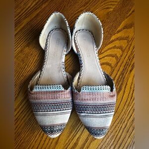 Restricted Womens Ballet Flats Sz 8.5
Multi Color Boho Casual Flats